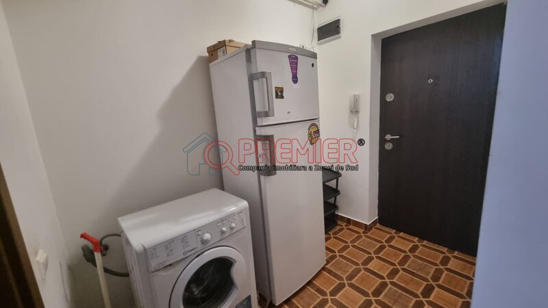 Aparatorii Patriei Metrou - Drumul Jilavei - Garsoniera